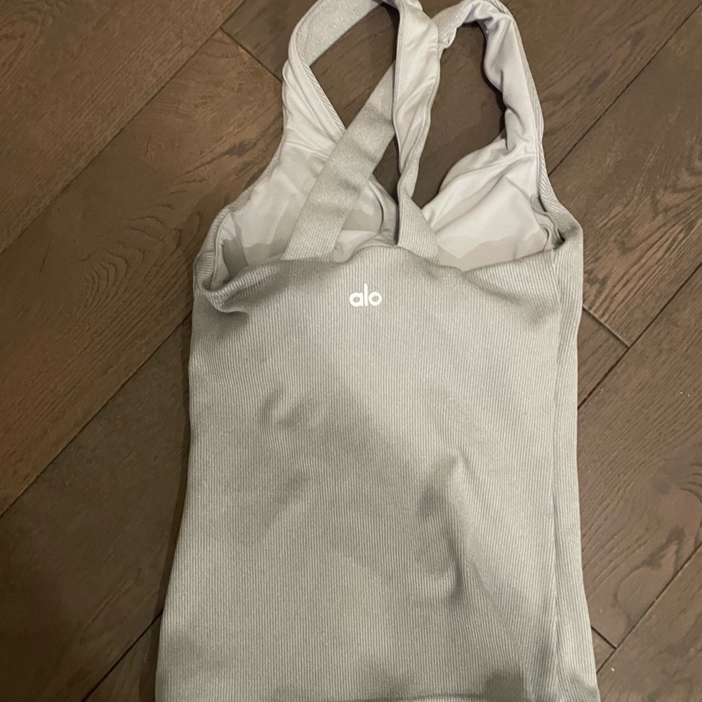 ALO Yoga Women's Gray Top